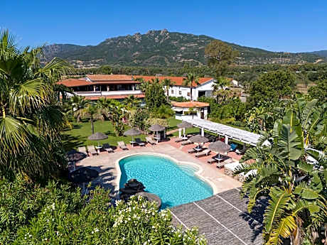 Hotel Rurale Orti di Nora & SPA