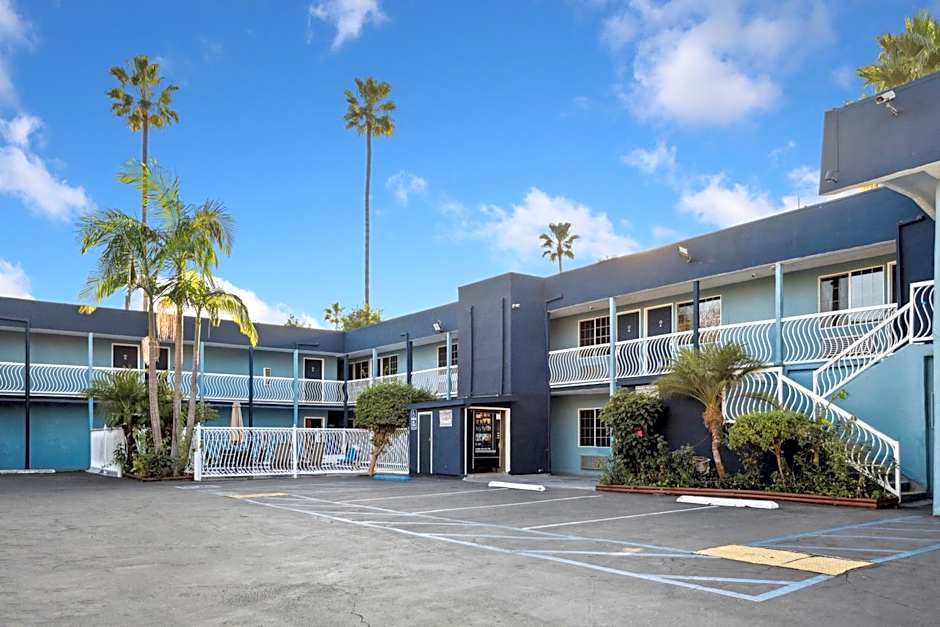 Hotel H-Wood