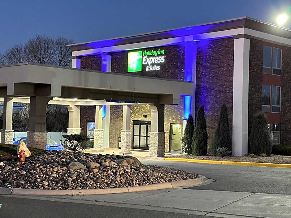 Holiday Inn Express & Suites Eden Prairie  Minneapolis By IHG