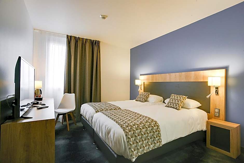 Brit Hotel Confort Loches