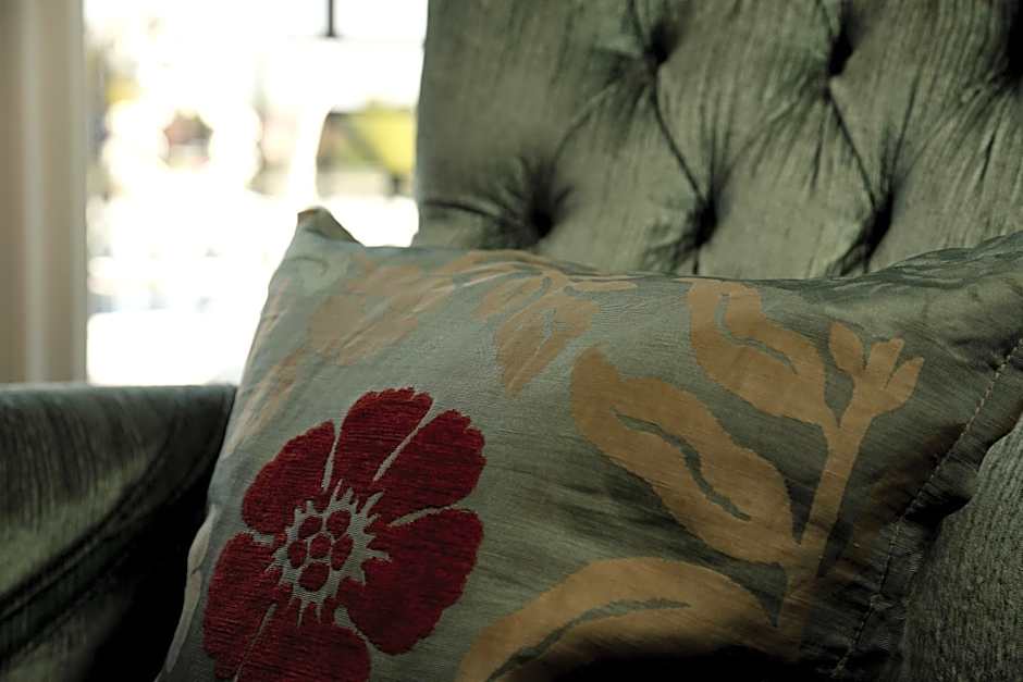 Macdonald Compleat Angler