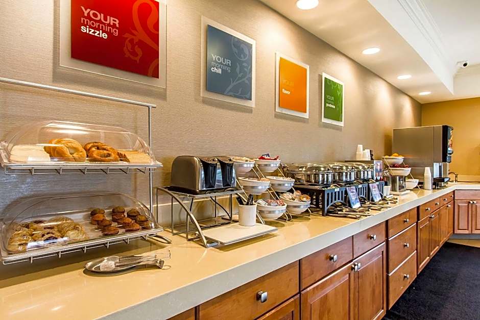 Comfort Suites Mattoon East