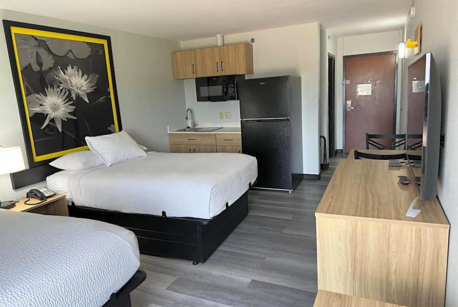 Super 8 by Wyndham Alexandria LA