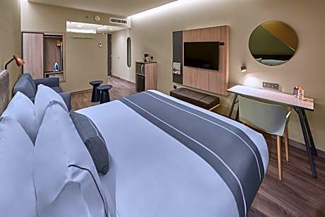 King Suite with Sofa Bed