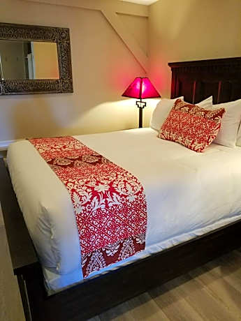 Queen Room