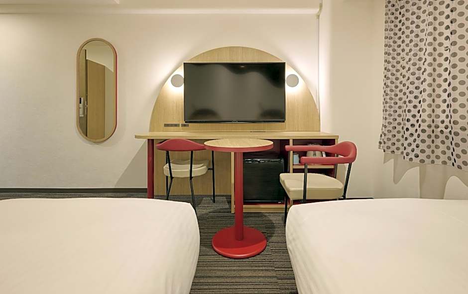 VIA INN SHIN-OSAKA - JR WEST GROUP