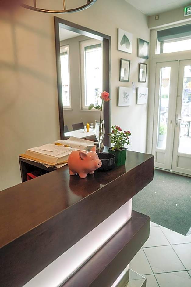 LOGIS -Hotel & Restaurant de la Place