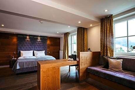 Junior Suite with Mountain View