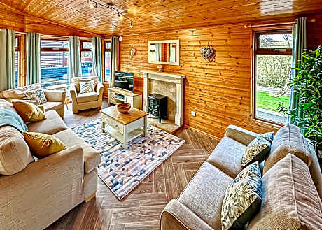 Pant Wilkin Lodges And Equestrian Centre