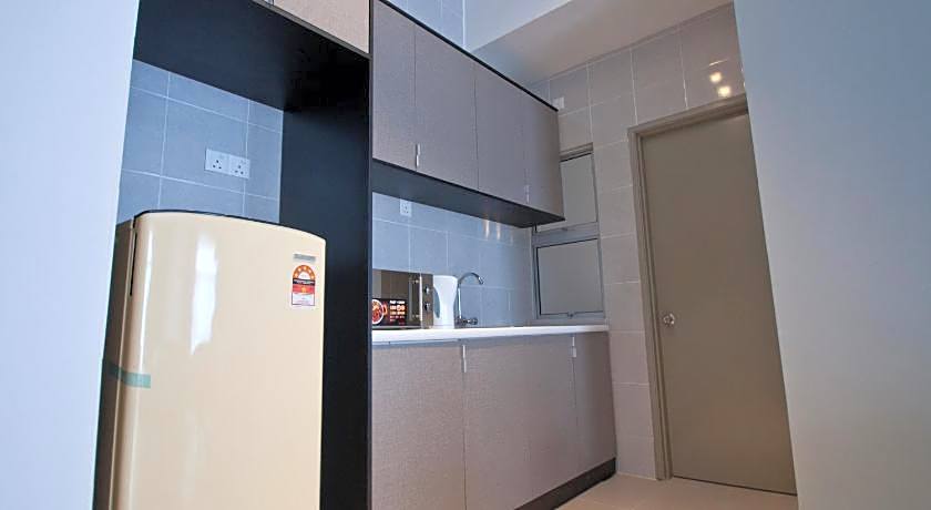 Dreamscape Apartment @ Golden Hills