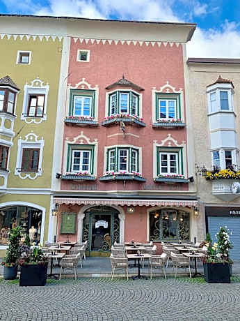 Hotel Goldenes Kreuz - since 1605