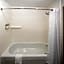 Holiday Inn Express Hotel & Suites Indianapolis - East By IHG