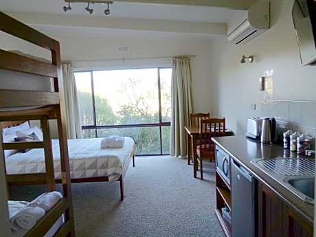 Motel Room - Pine 1