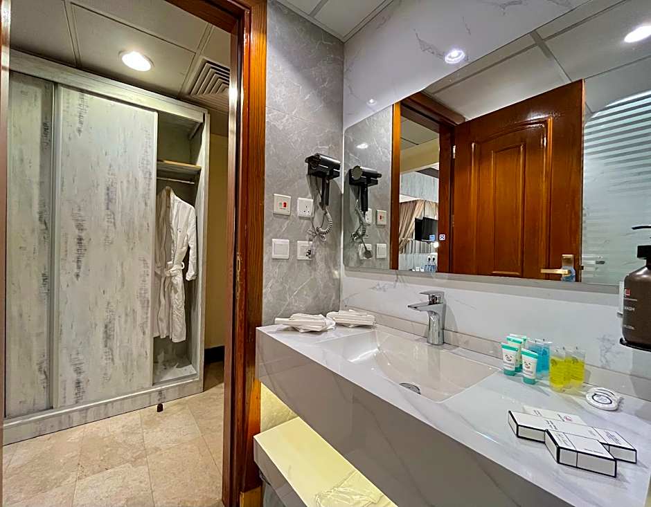 Zowar Alalami Hotel