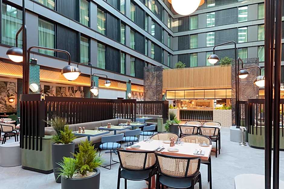 Holiday Inn London-Heathrow Bath Road By IHG