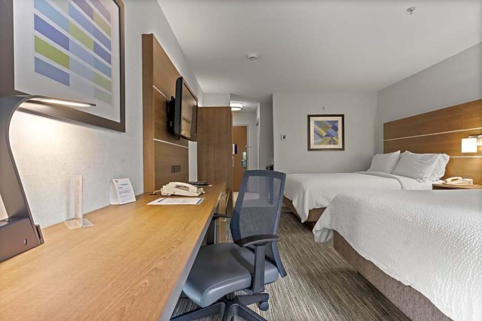 Holiday Inn Express and Suites Surrey By IHG