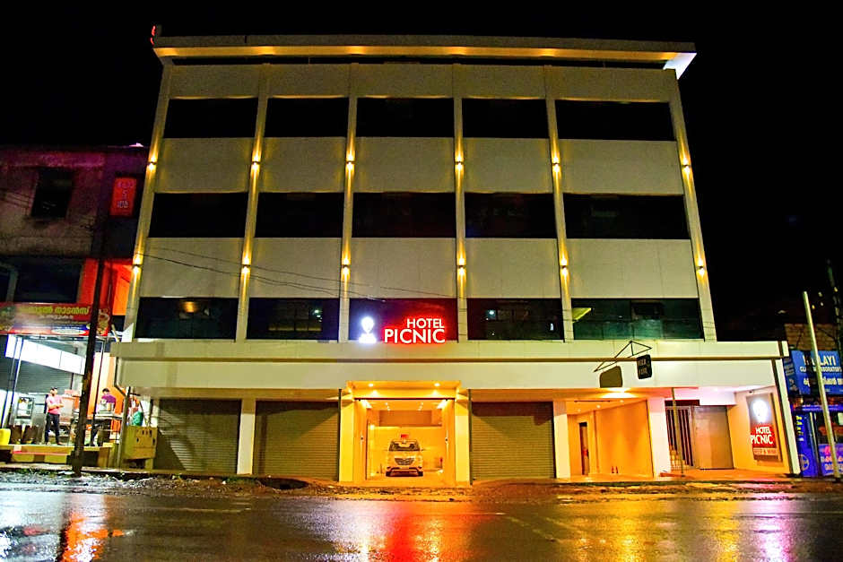 Photo 1 of 29 of Hotel Picnic, Manjeri
