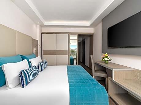 Twin Room with Garden View