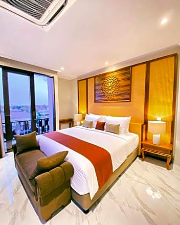 Deluxe King Suite