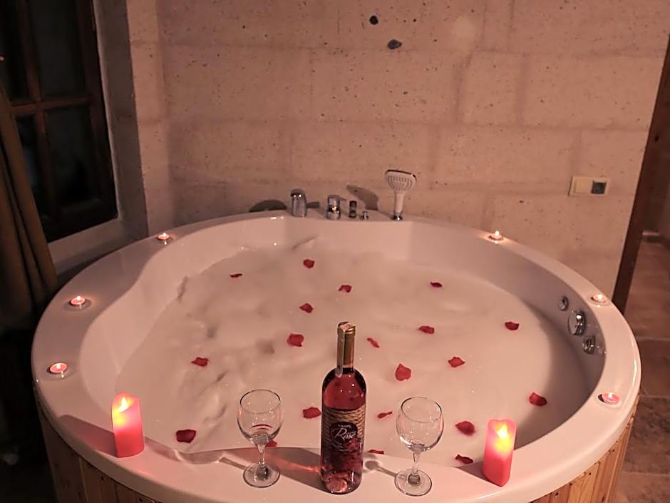 Cappadocia Eagle Cave Inn