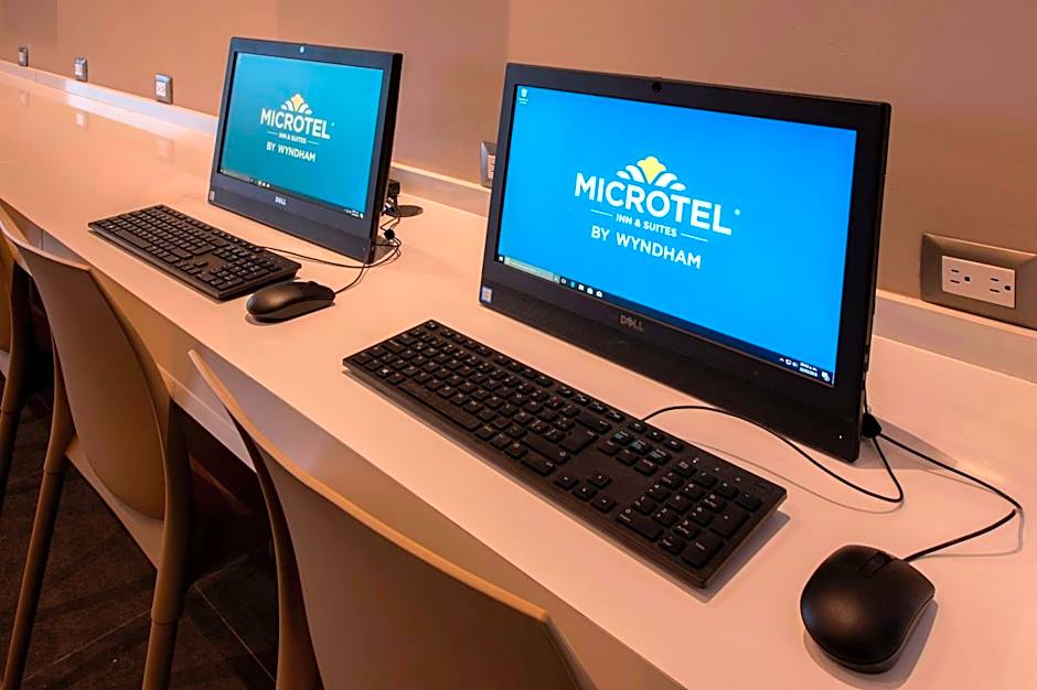 Microtel Inn & Suites by Wyndham San Luis Potosi