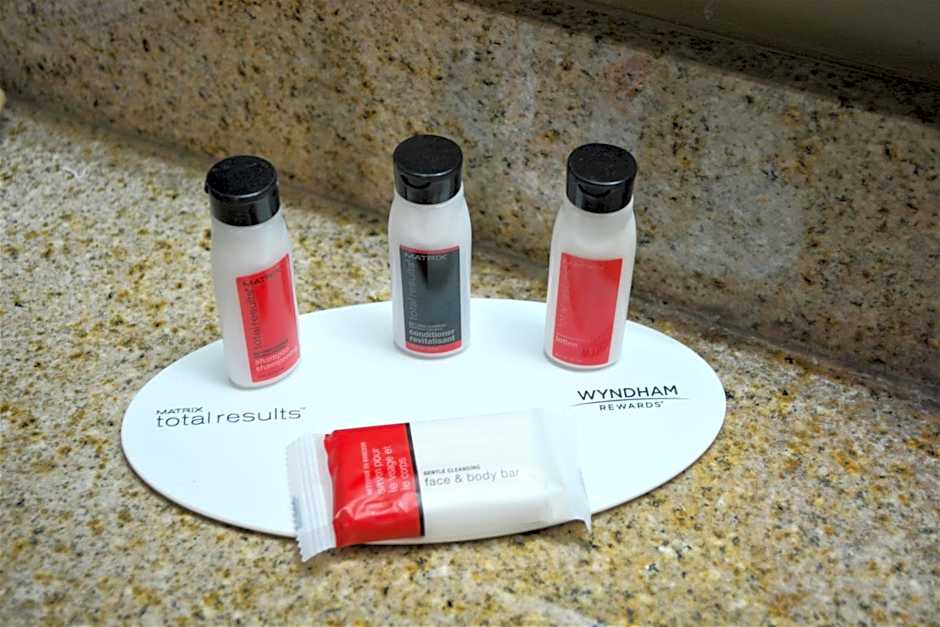 Super 8 by Wyndham Galveston