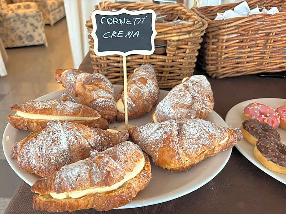 Hotel Garisenda sul Lungomare Riccione B&BRUNCH