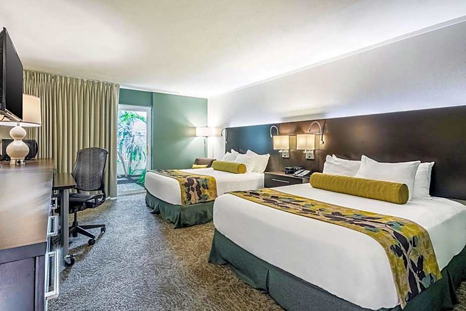 Oasis Hotel & Conv. Center, Ascend Hotel Collection