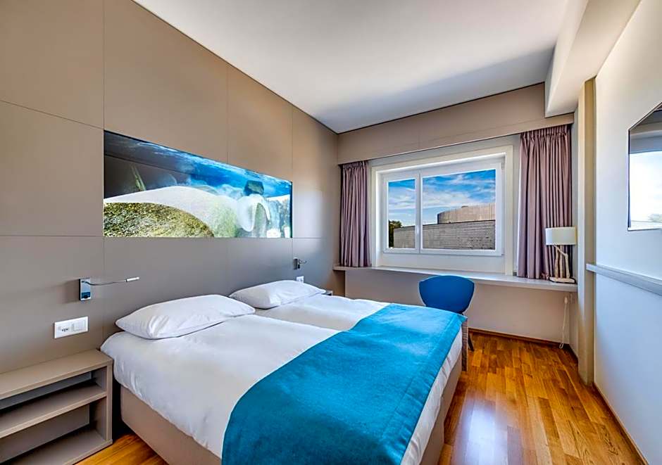 Aquatis Hotel