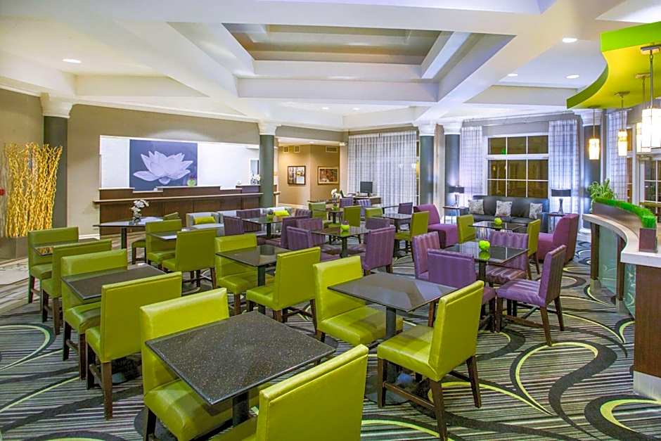 La Quinta Inn & Suites by Wyndham Westport