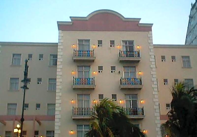 Ruiz Miln Hotel