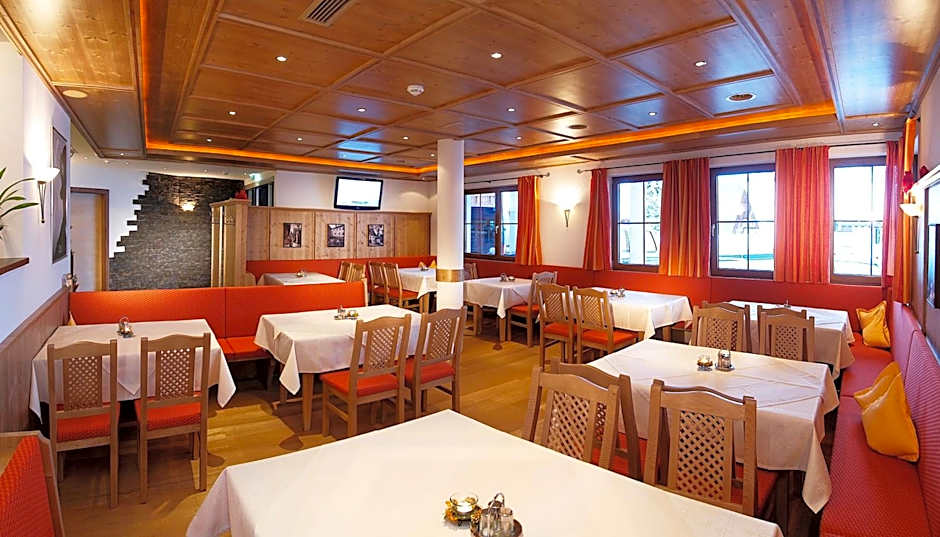 Apart-Hotel Aurora Fiss