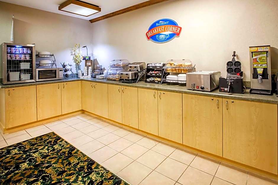 Baymont by Wyndham Mackinaw City