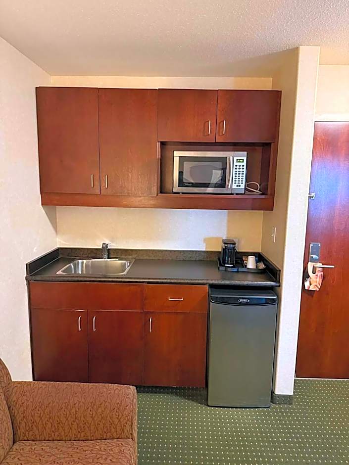 Lakeview Inns & Suites - Slave Lake
