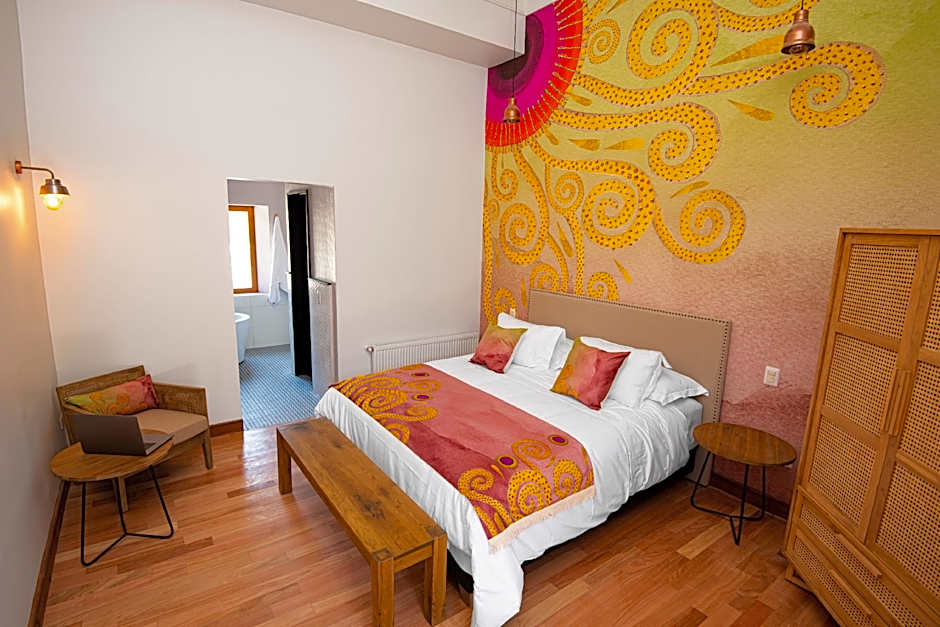 Photo 1 of 6 of Superior 1 King Bed