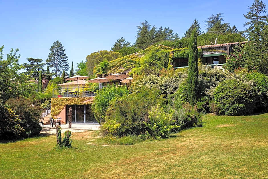 Hôtel & Résidence Lou Paradou Gréoux Les Bains