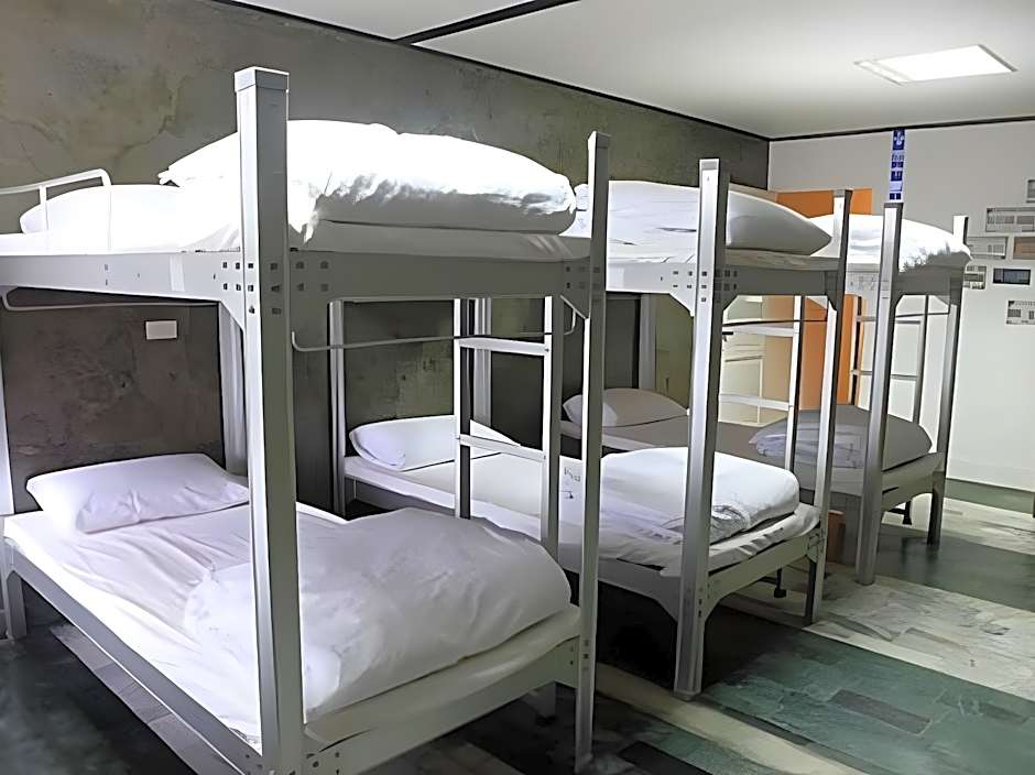 Xie Tainan Castle Town B&b