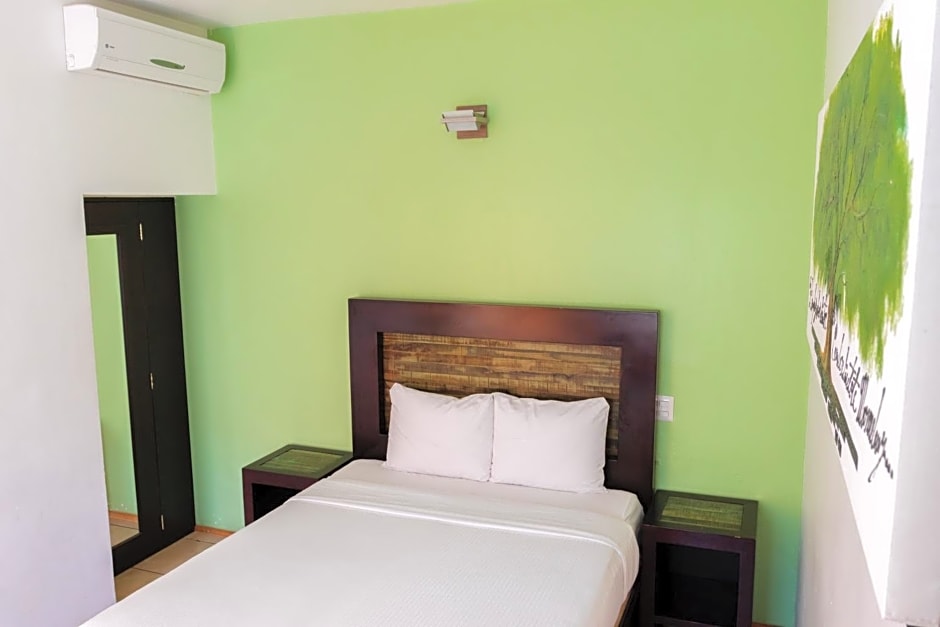 Happy Express Hotel