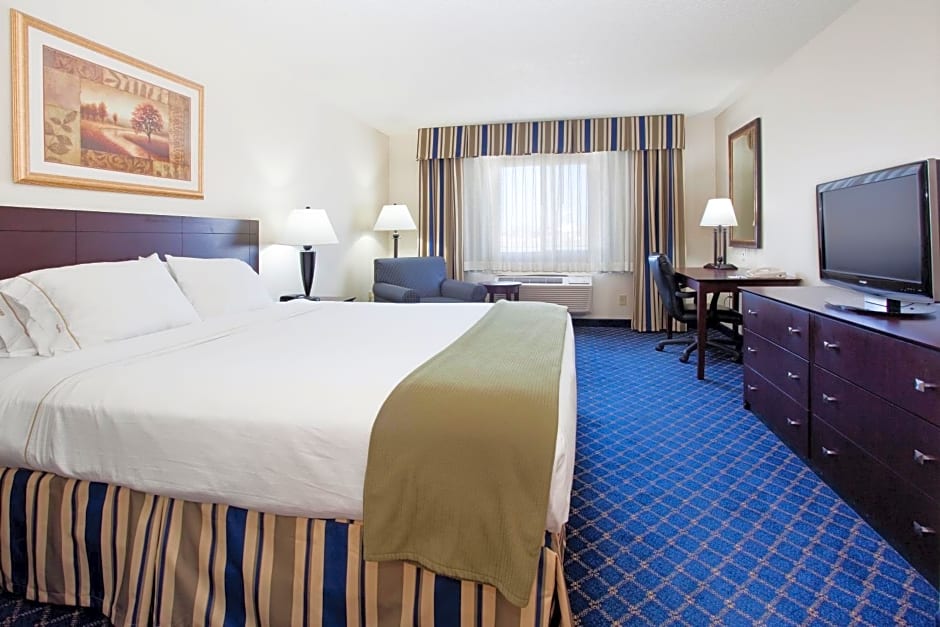 Holiday Inn Express Hotel & Suites Torrington, an IHG Hotel