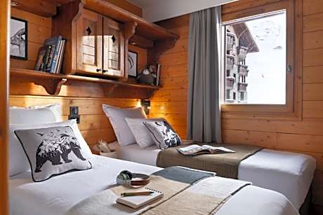 Superior One-Bedroom Apartment (4 People)