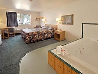 Northwoods Inn and Suites
