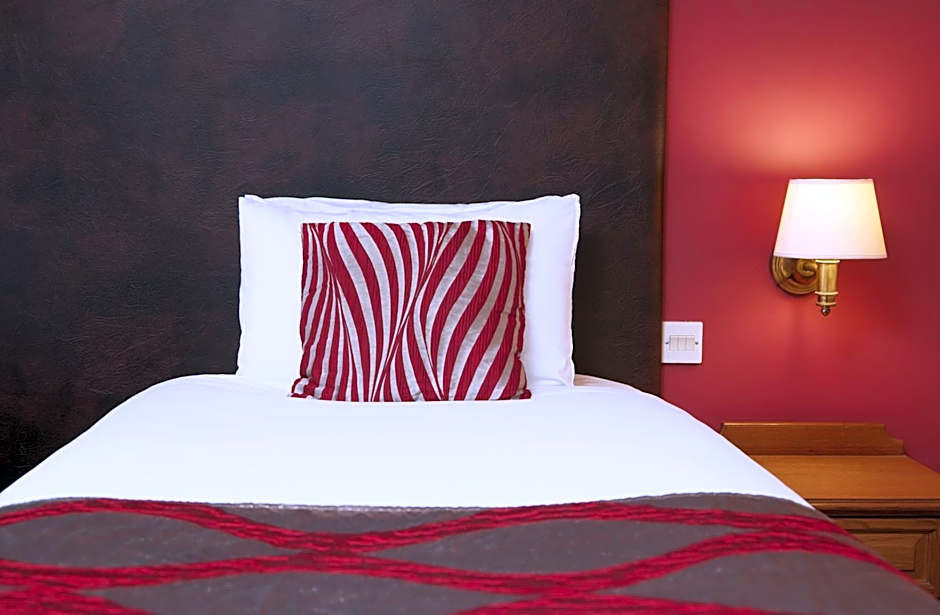 Fieldhead Hotel by Greene King Inns