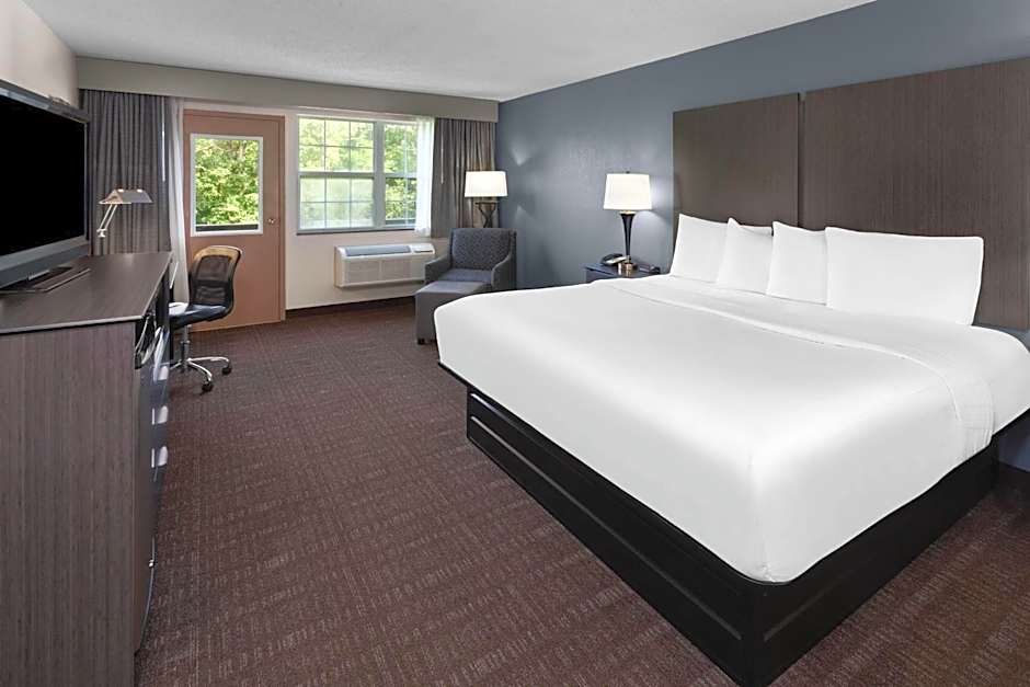 Baymont by Wyndham Chester IL