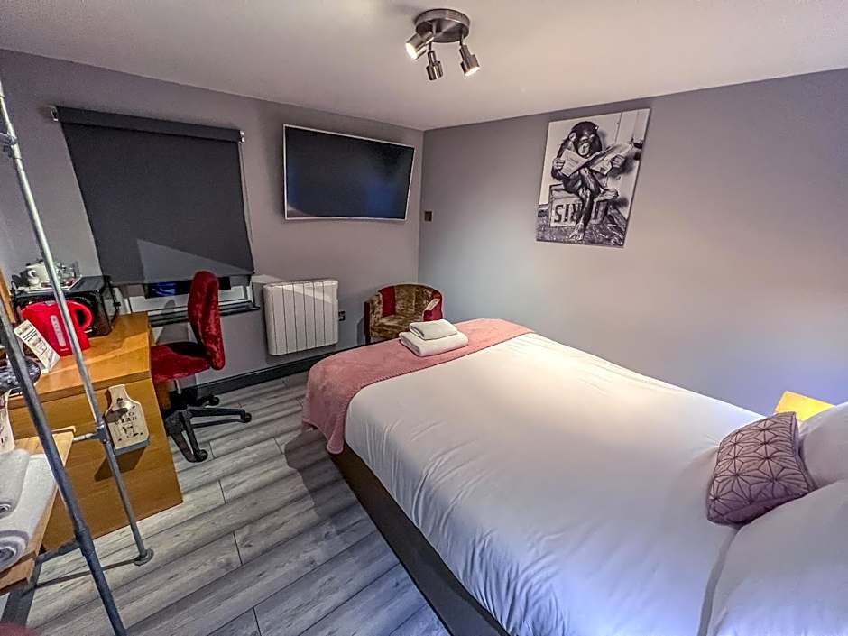 Twenty Hotel and Bar