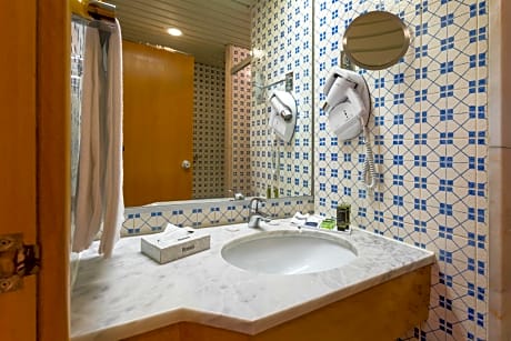 Junior Suite (3 Adults)