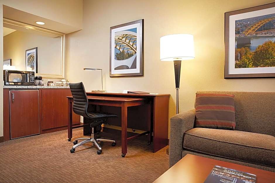 DoubleTree Suites By Hilton Hotel Cincinnati-Blue Ash