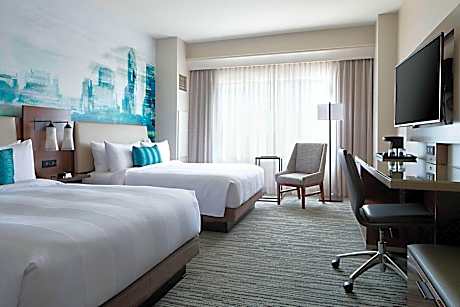 Room, 2 Queen Beds (Mobility/Hearing Access, Roll-In Shwr) (2 Queen Beds)