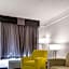 La Quinta Inn & Suites by Wyndham Ontario Airport