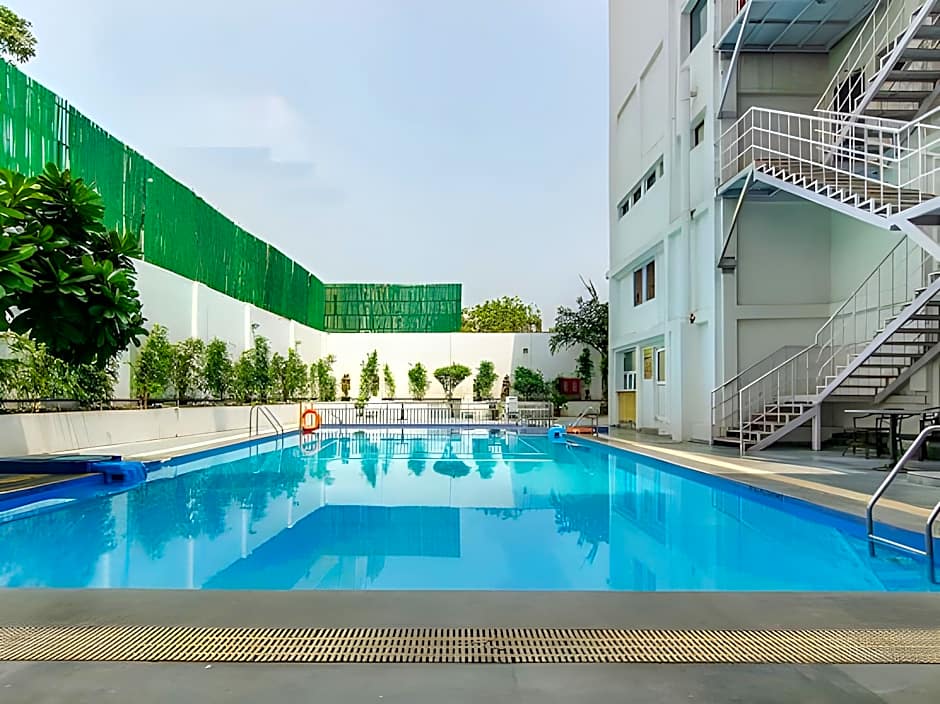 Vibe By The Lalit Traveller