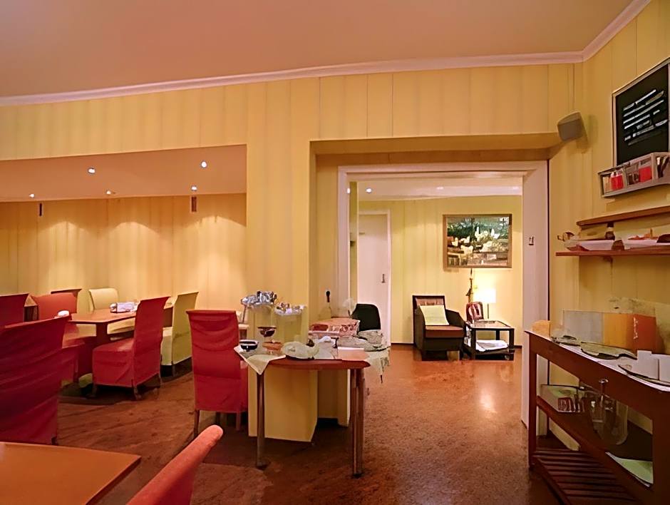 Rheinland Hotel